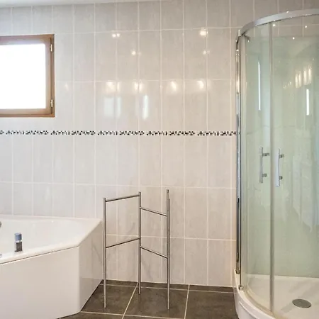 3 Bedroom Cozy In Minervois Caunes-Minervois